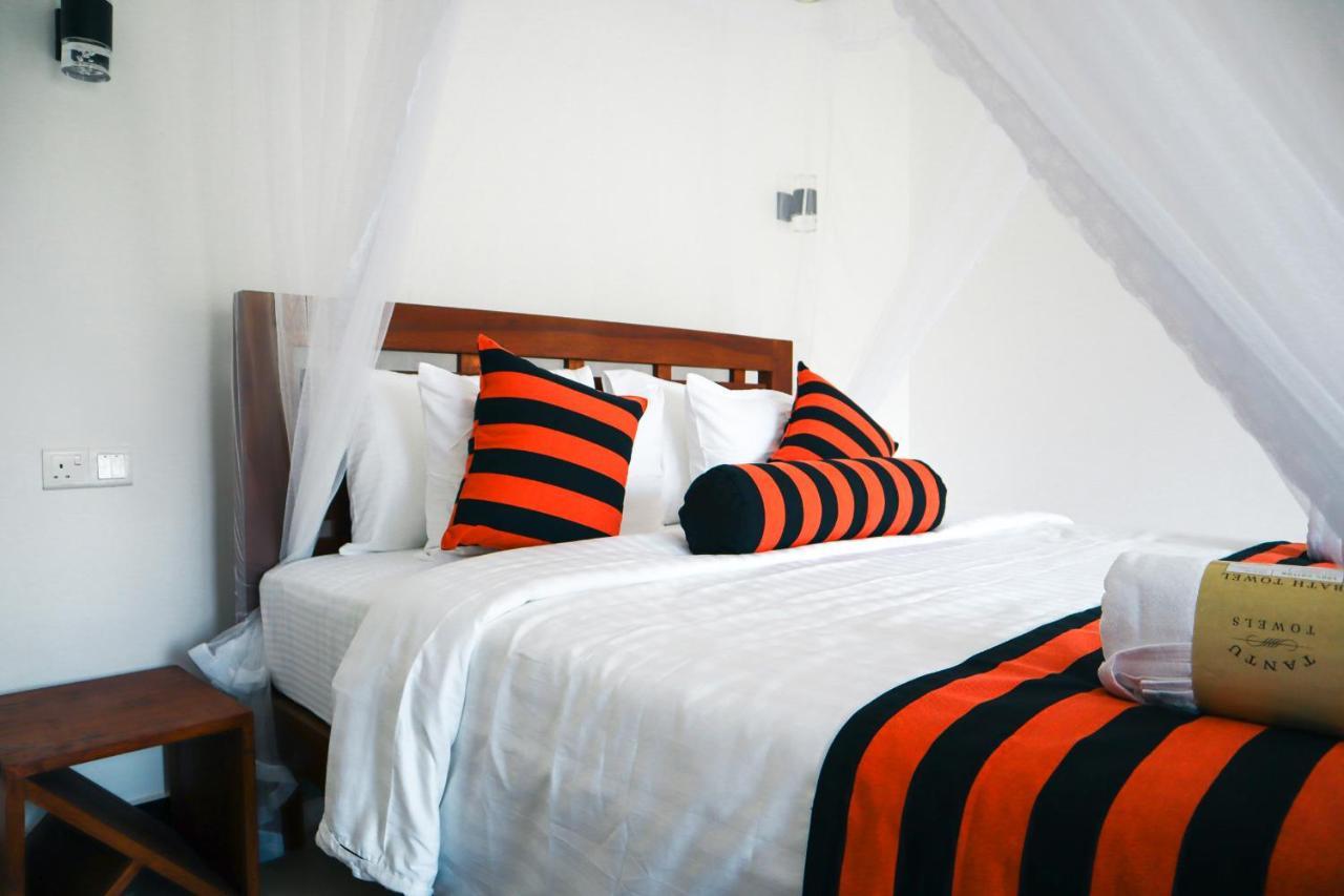 Duet Hearts Bed and Breakfast Ella Eksteriør billede